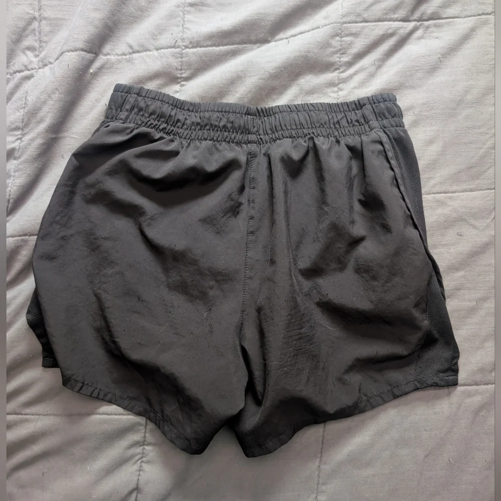 Nike Dri-Fit Black Shorts, Lined, Girls Large